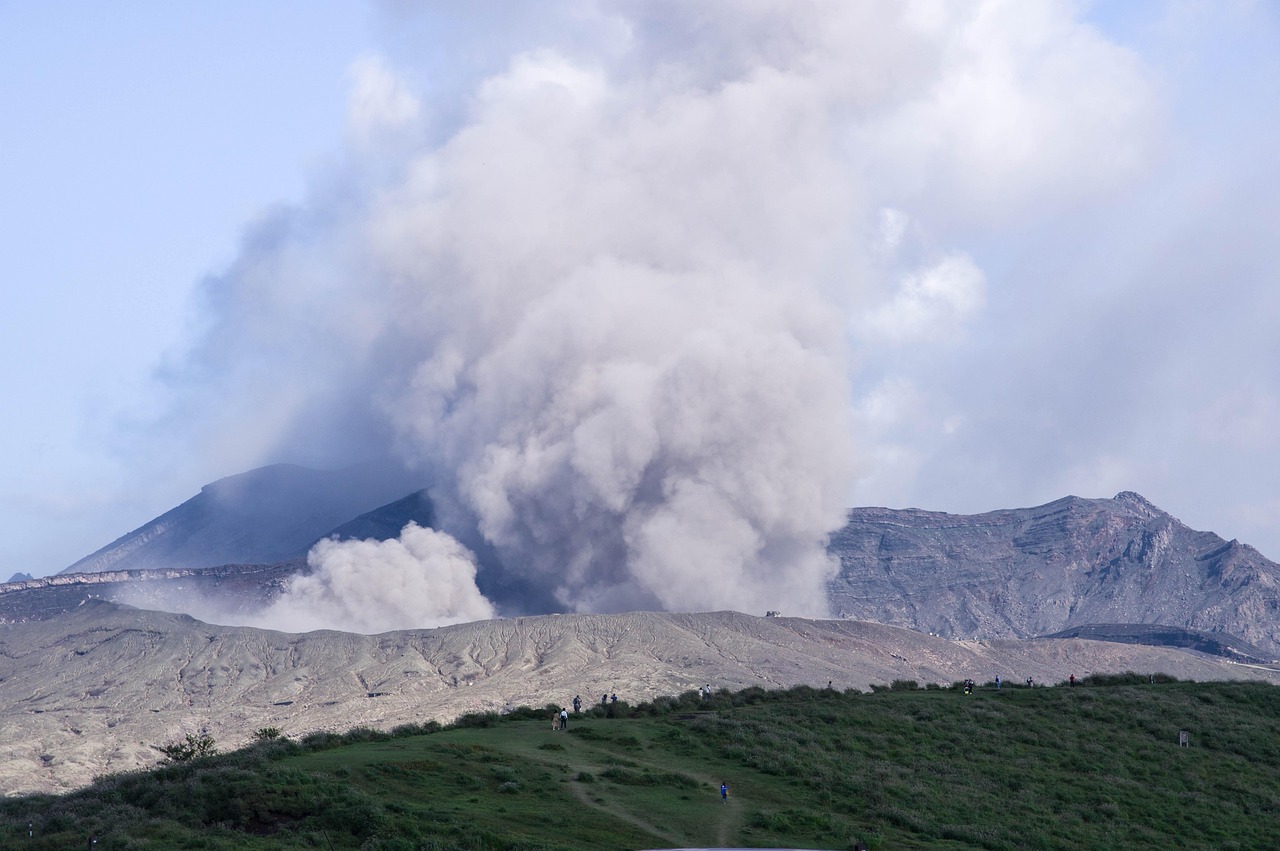阿蘇山の雄大な景色