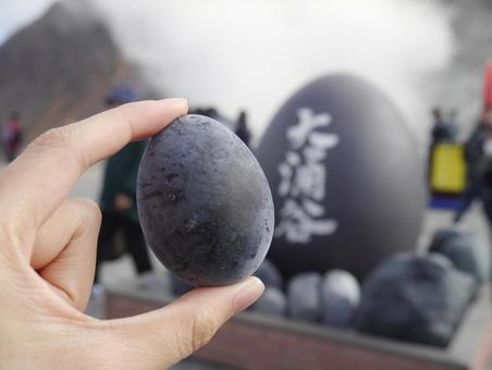 大涌谷名物の黒たまご