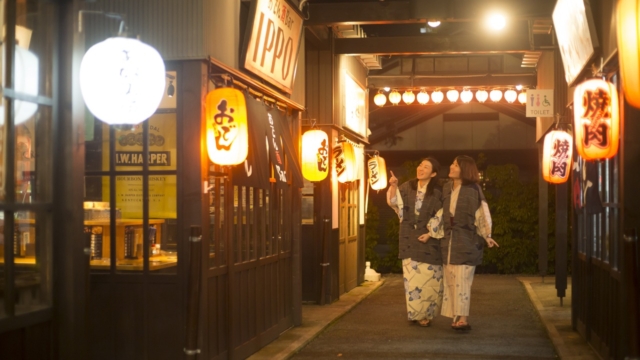 あわら温泉屋台村「湯けむり横丁」